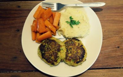 Butternut Zucchini Veggie Burger with Cauliflower Mash and Honey-glazed Carrots
