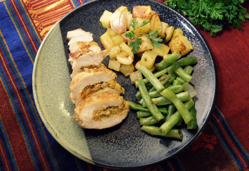 Stuffed Pesto Chicken Breast with Oven-baked Potatoes and Green Beans