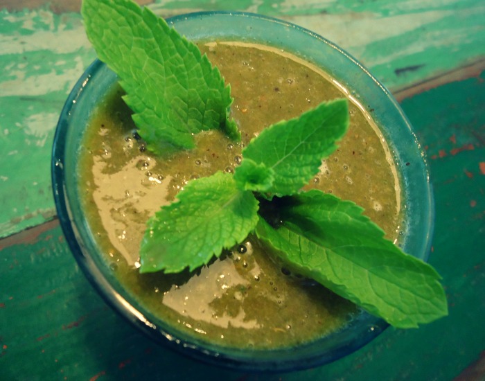 Creamy Pomelo Green Smoothie EatLove.Live