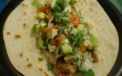 Fish Tortillas with Spicy Yogurt Dressing