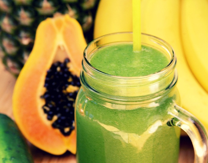 Tropical Papaya Green Smoothie