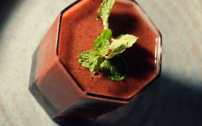 Pear Blueberry Green Smoothie